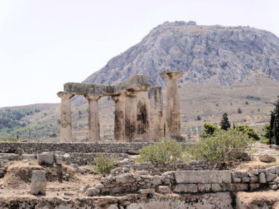 Überreste des Apollotempels in Korinth