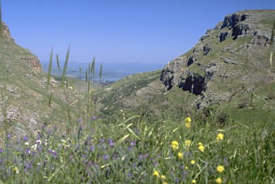 Wadi al Hamam - Das Taubental und der Berg Arbel