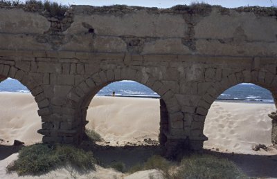 Caesarea am Meer - Reste des Aquaeduktes