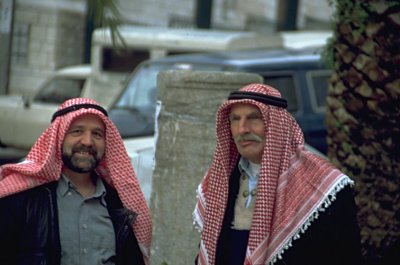 Die typische Kopfbedeckung der Araber
