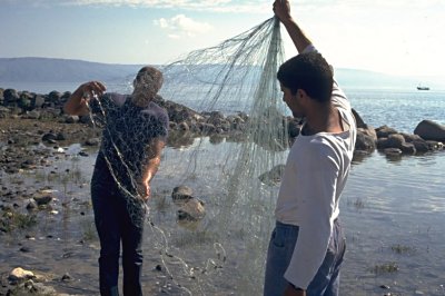 Fischer mit einem Netz