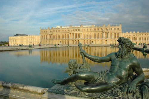 Gartenfront des Schlosses Versailles