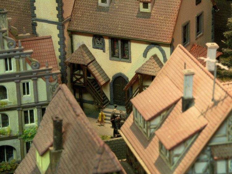Detail der Pfarrhausmodellbahn