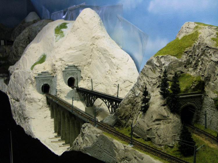 Detail der Pfarrhausmodellbahn